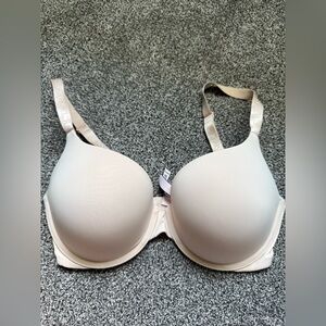 Victoria’s Secret t-shirt push-up full coverage bra